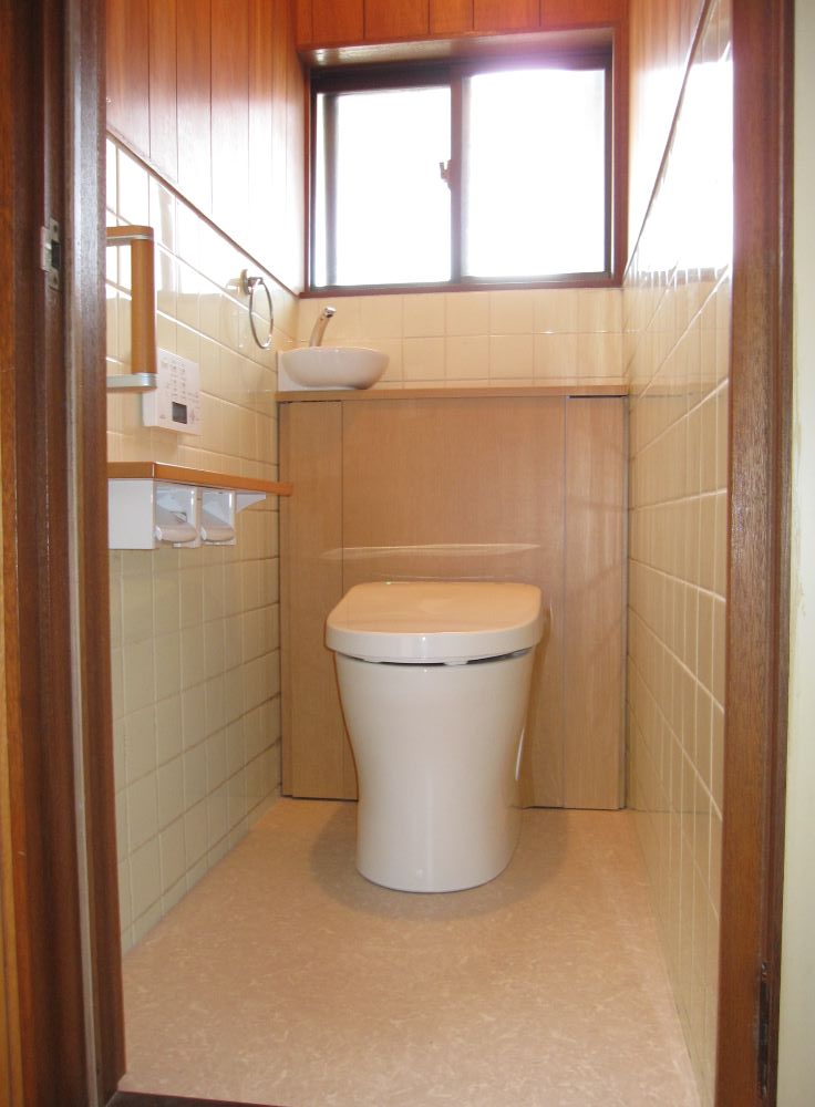 狭いトイレを使いやすく